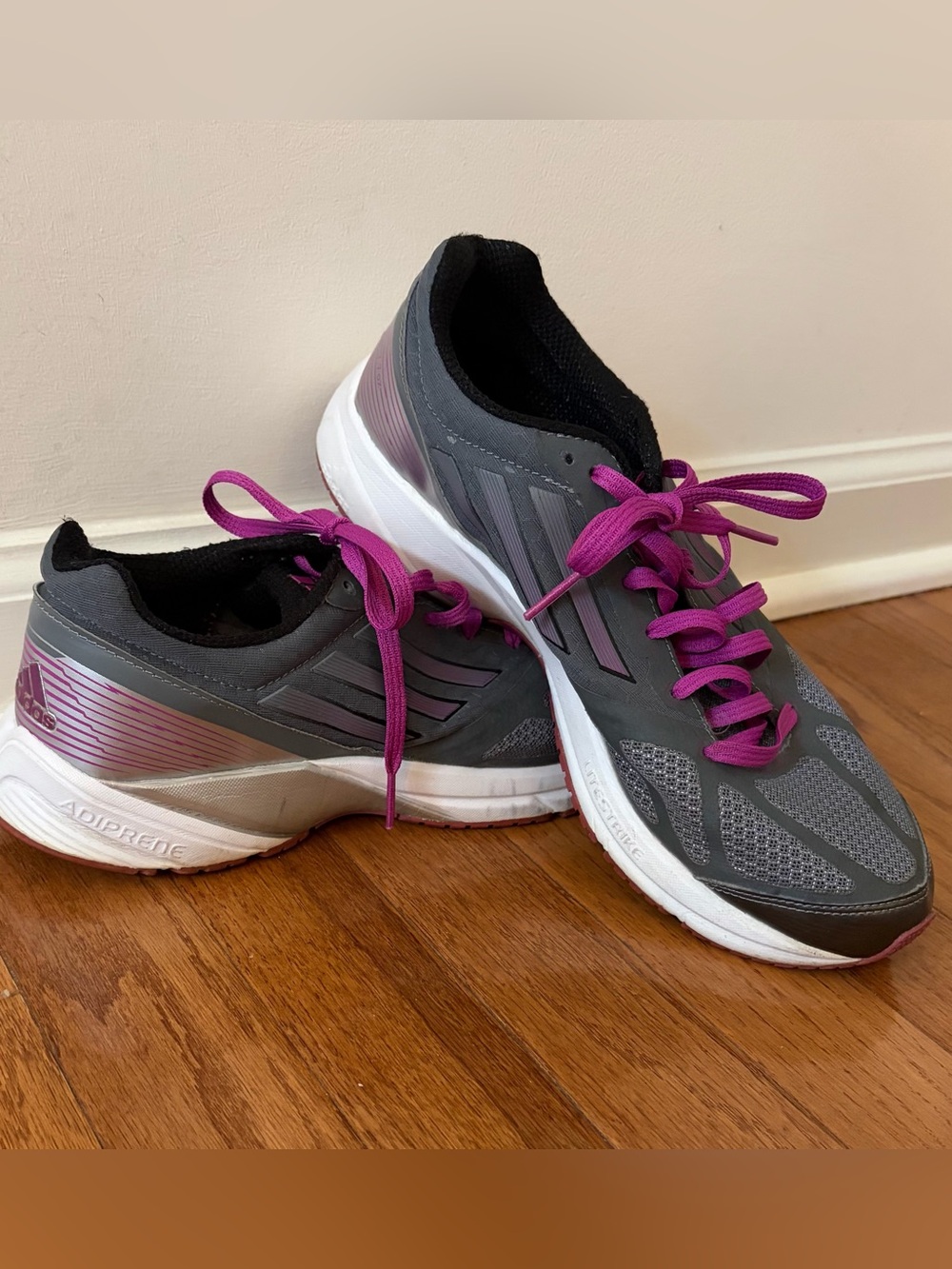 Adidas Adiprene Running Shoes size 8.